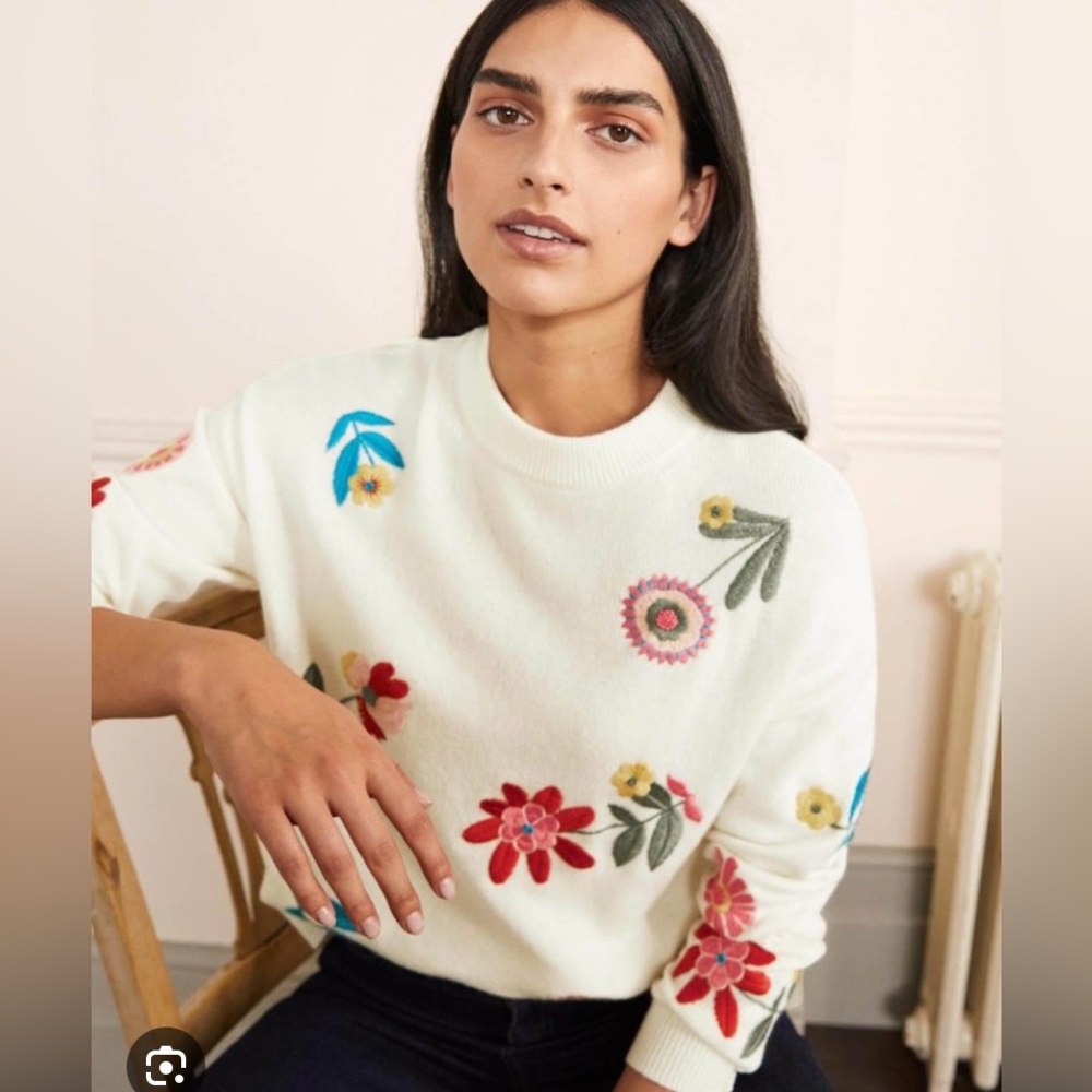 Boden Relaxed Embroidered Floral Sweater